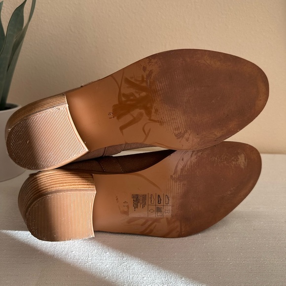 H&M Taupe Suede Stretch Ankle Gold Strap Ankle Booties Women’s EU41 US9.5 India - Picture 12 of 12